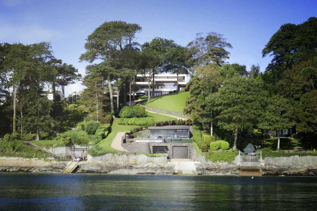 Contemporary real estate rendering